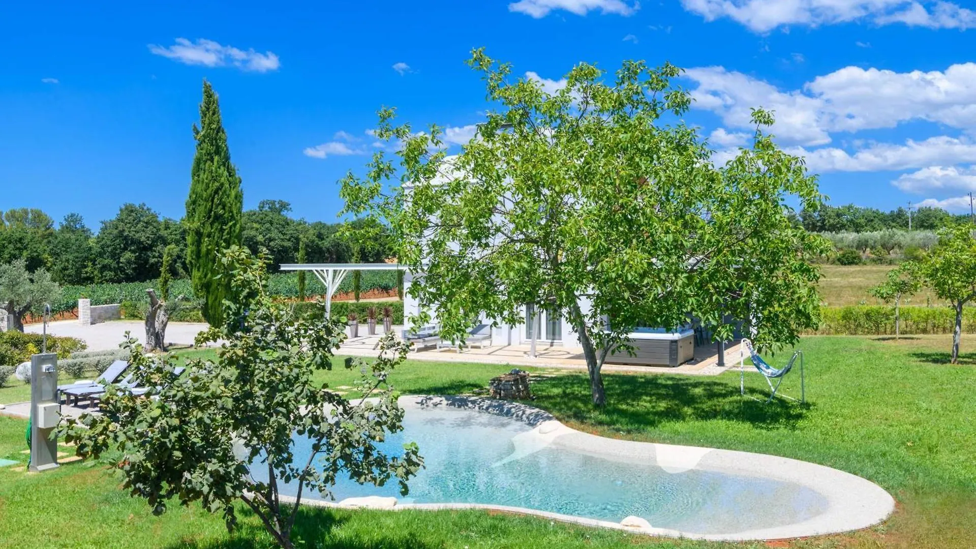 Holiday home Holiday House Brajdine Lounge Jursici